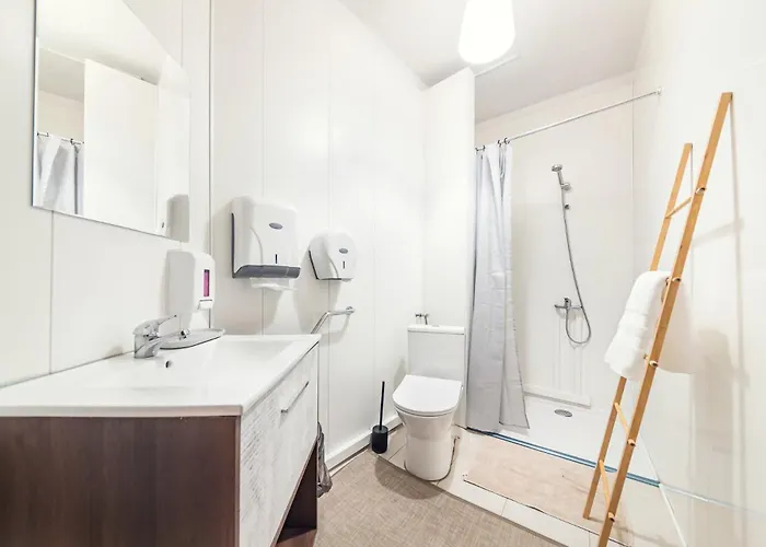 Abrigo Dos By Mth Pensionat