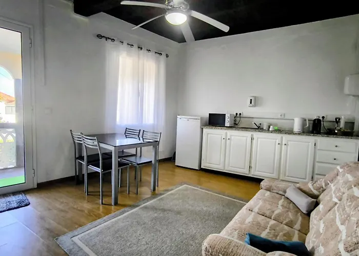 Abrigo Dos By Mth بيت ضيافة *